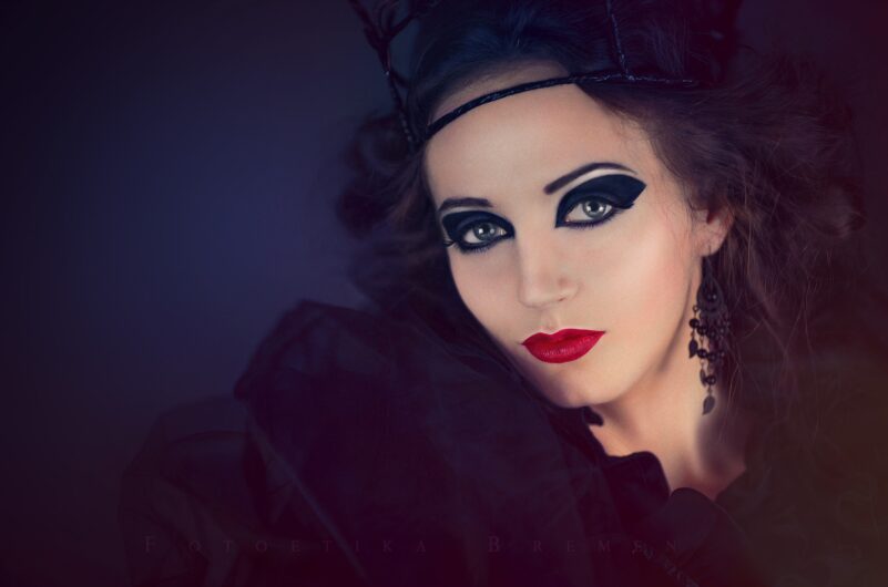 Fantasy Model Woman 885845 1920 801x530